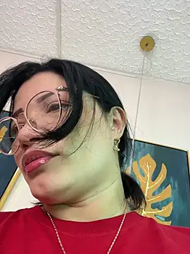 Snapshot of valerie_lya chatting on November 3, 2025, 8:01 pm valerie lya online show from November 3, 2025, 8:01 pm