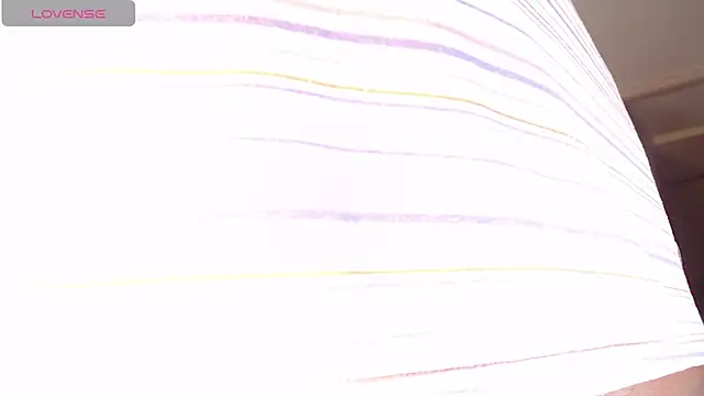 TamyJhonson online show from September 22, 2025, 12:33 pm