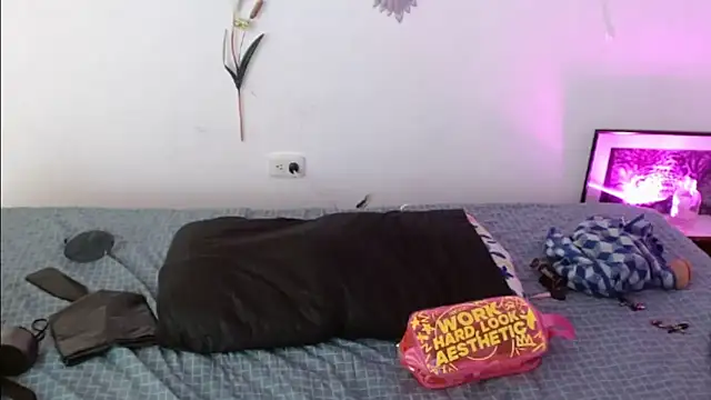 Snapshot of keyklin1 chatting on February 9, 2026, 11:52 am keyklin1 online show from February 9, 2026, 11:52 am