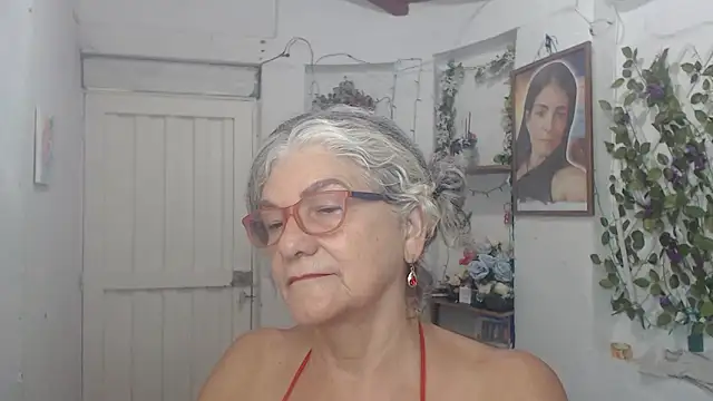 FunnyGrandma online show from September 24, 2025, 2:07 am