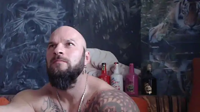 Snapshot of viking_30 chatting on November 30, 2025, 11:00 am viking 30 online show from November 30, 2025, 11:00 am