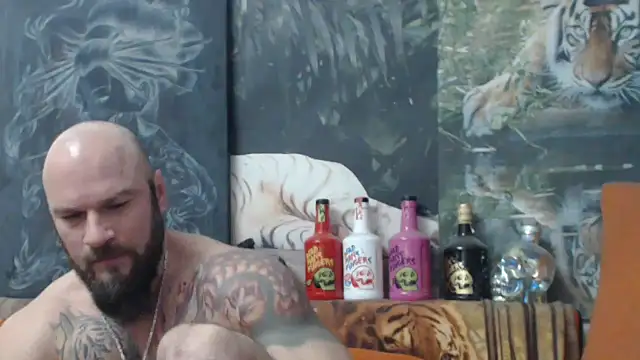 Snapshot of viking_30 chatting on December 2, 2025, 5:20 am viking 30 online show from December 2, 2025, 5:20 am