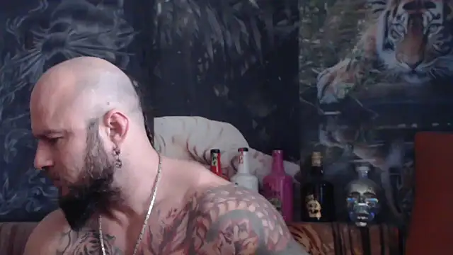 Snapshot of viking_30 chatting on November 12, 2025, 11:03 am viking 30 online show from November 12, 2025, 11:03 am