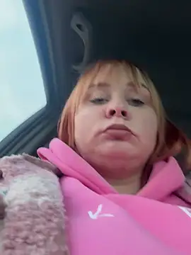 Snapshot of Model9798 chatting on February 7, 2025, 2:26 pm Model9798 online show from February 7, 2025, 2:26 pm