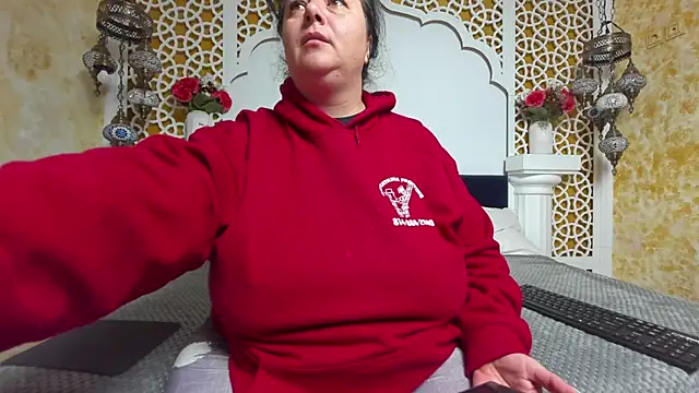 AleshaArabian online show from October 21, 2025, 3:17 am