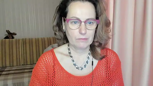 lauraoven online show from March 11, 2025, 7:14 am