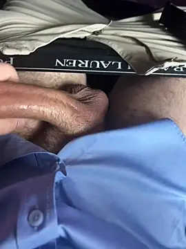 JohnnyBigShot online show from March 5, 2025, 4:46 pm