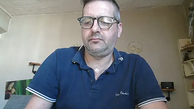 matrikes1 online show from April 7, 2026, 1:02 pm