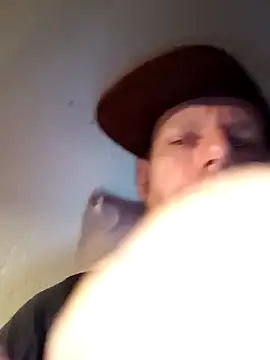 Kw8585kw online show from March 1, 2026, 8:20 pm