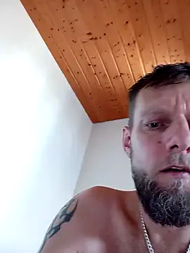 Kw8585kw online show from October 5, 2025, 7:54 am