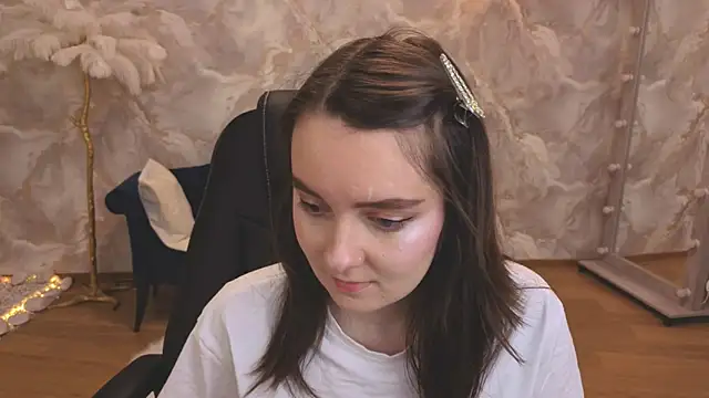 CloudGrace online show from September 29, 2025, 6:13 pm