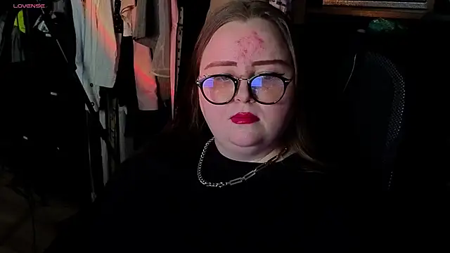 Snapshot of EMMA__CONNOR chatting on October 12, 2025, 12:12 am EMMA CONNOR online show from October 12, 2025, 12:12 am
