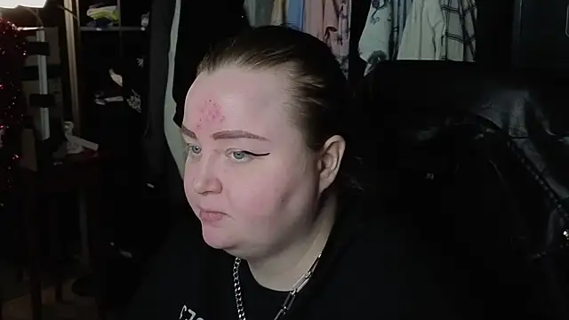 Snapshot of EMMA__CONNOR chatting on November 28, 2025, 9:04 pm EMMA CONNOR online show from November 28, 2025, 9:04 pm