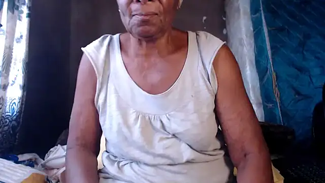 Snapshot of NaughtyGranny chatting on May 10, 2026, 11:25 am NaughtyGranny online show from May 10, 2026, 11:25 am