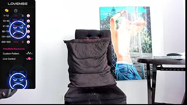 Snapshot of Luke_westx chatting on October 1, 2025, 2:32 pm Luke westx online show from October 1, 2025, 2:32 pm