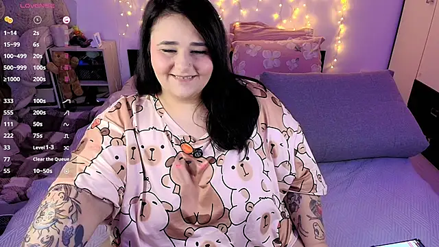 naughtykiss online show from February 14, 2026, 11:43 am