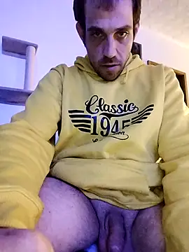 Snapshot of Codymc89 chatting on February 16, 2025, 3:04 am Codymc89 online show from February 16, 2025, 3:04 am