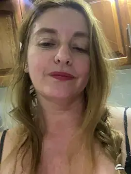 Snapshot of moniquerainx chatting on March 22, 2025, 2:48 am moniquerainx online show from March 22, 2025, 2:48 am