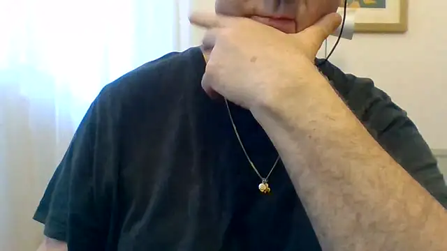 ANONIMO7735 online show from May 14, 2026, 5:04 am