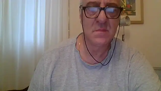 ANONIMO7735 online show from September 17, 2025, 5:09 am