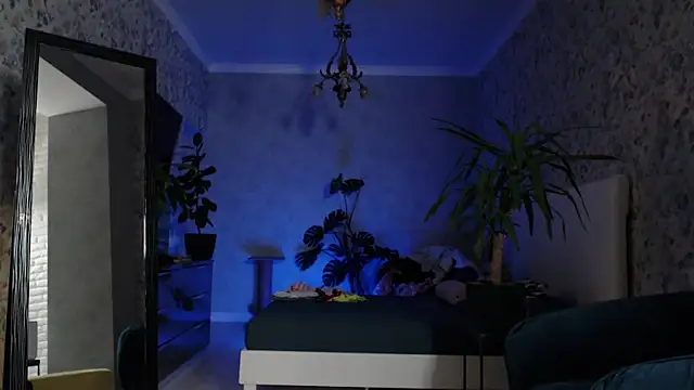 ClaraBendover online show from November 6, 2025, 7:40 pm