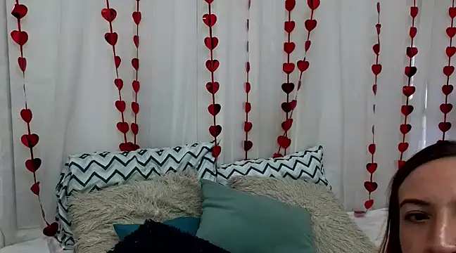 Snapshot of ninaa_fox chatting on February 18, 2025, 8:14 pm ninaa fox online show from February 18, 2025, 8:14 pm