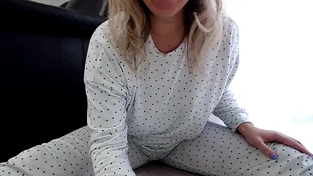 Snapshot of SofiaLenis chatting on January 12, 2025, 1:48 pm SofiaLenis online show from January 12, 2025, 1:48 pm