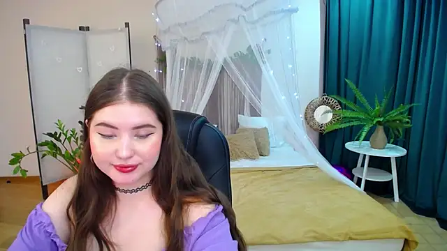 NicoleFoxery online show from March 14, 2025, 6:32 am