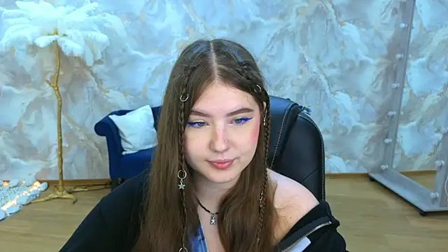 NicoleFoxery online show from September 11, 2025, 6:19 pm