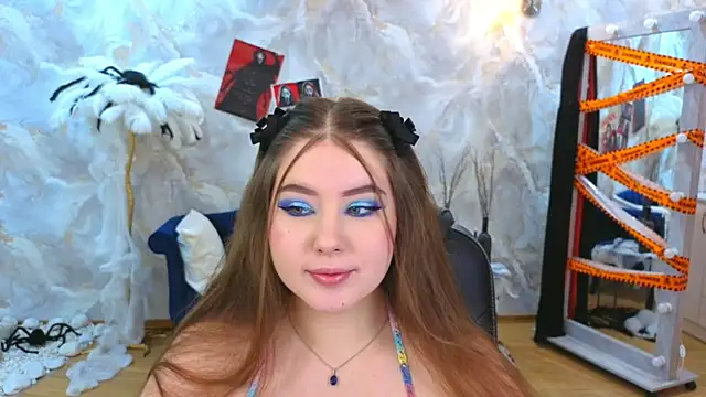 NicoleFoxery online show from November 7, 2025, 6:23 pm