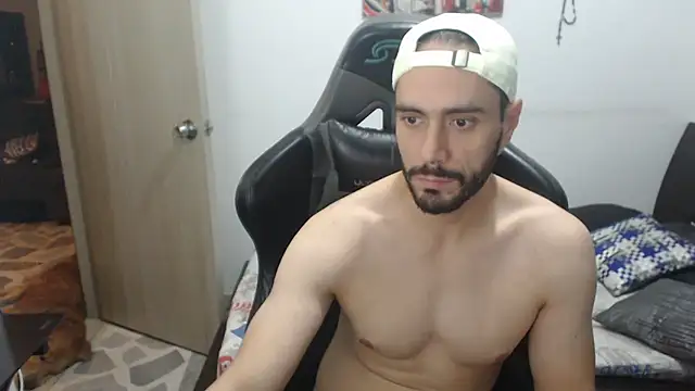 samuelgarcia  online show from October 29, 2025, 10:03 am