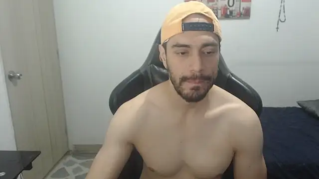 Snapshot of samuelgarcia_ chatting on April 19, 2026, 8:37 am samuelgarcia online show from April 19, 2026, 8:37 am