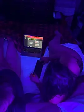 mirandamark2020 online show from April 12, 2026, 8:28 am