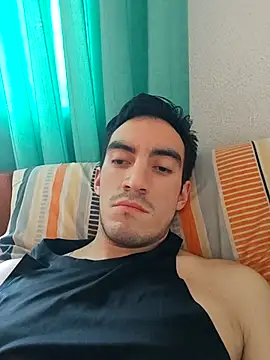 TommyMomentum online show from December 21, 2025, 10:54 pm