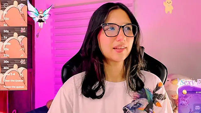 Snapshot of Luniverse chatting on March 6, 2025, 11:42 pm Luniverse online show from March 6, 2025, 11:42 pm