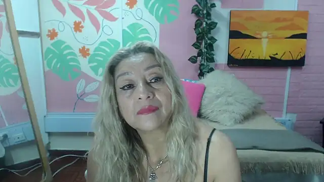 Snapshot of ZAMANTHA chatting on May 4, 2026, 3:59 pm ZAMANTHA online show from May 4, 2026, 3:59 pm