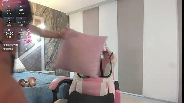 Snapshot of angelinafit chatting on November 4, 2025, 11:36 am angelinafit online show from November 4, 2025, 11:36 am