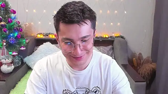 Snapshot of Yumi_steve chatting on December 29, 2024, 8:15 pm Yumi steve online show from December 29, 2024, 8:15 pm