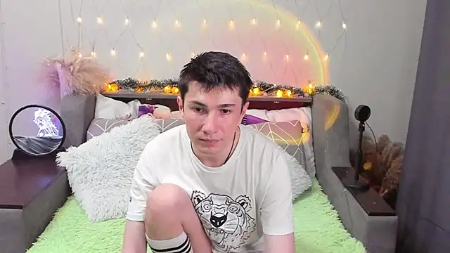 Snapshot of Yumi_steve chatting on September 11, 2025, 8:31 pm Yumi steve online show from September 11, 2025, 8:31 pm