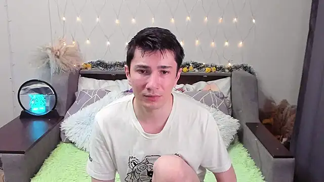 Snapshot of Yumi_steve chatting on September 26, 2025, 2:18 am Yumi steve online show from September 26, 2025, 2:18 am