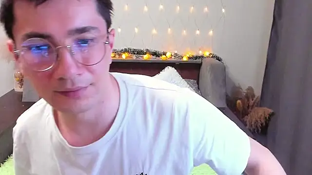 Snapshot of Yumi_steve chatting on January 26, 2025, 11:29 pm Yumi steve online show from January 26, 2025, 11:29 pm