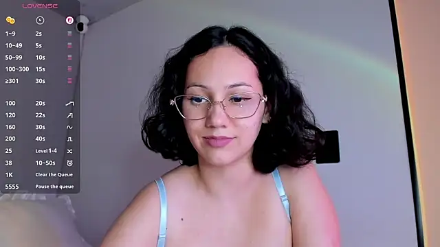Snapshot of Anyi_1 chatting on June 25, 2026, 2:31 am Anyi 1 online show from June 25, 2026, 2:31 am