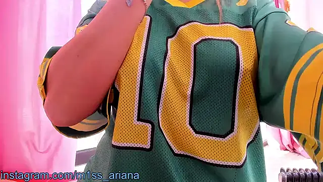 Snapshot of Miss_Ariana_ chatting on February 25, 2025, 12:05 pm Miss Ariana online show from February 25, 2025, 12:05 pm