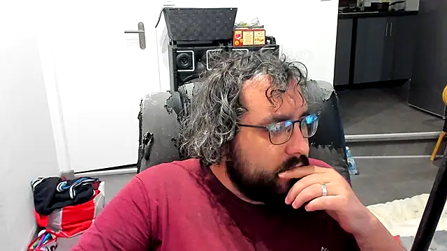 bears549a online show from December 12, 2024, 9:48 pm