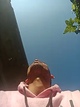 SunnyleoneBG online show from November 3, 2025, 4:50 am