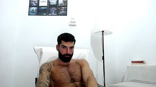 Snapshot of Verycutex chatting on October 18, 2025, 8:11 pm Verycutex online show from October 18, 2025, 8:11 pm