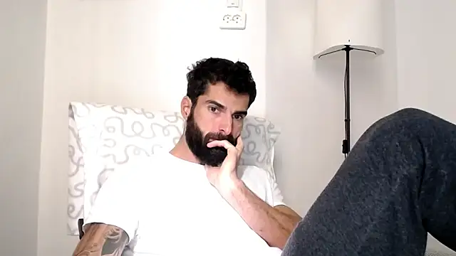 Snapshot of Verycutex chatting on November 17, 2025, 9:13 am Verycutex online show from November 17, 2025, 9:13 am