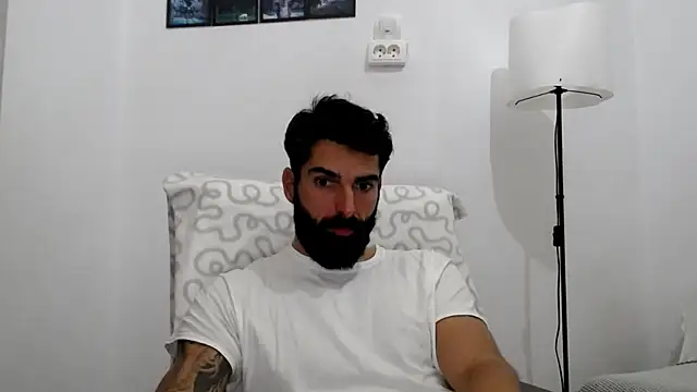 Snapshot of Verycutex chatting on November 20, 2025, 8:15 am Verycutex online show from November 20, 2025, 8:15 am