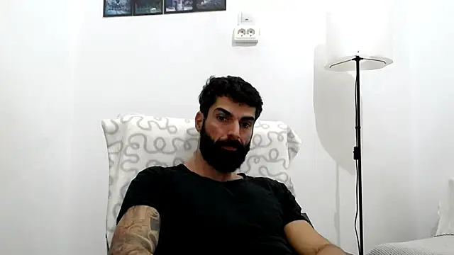 Snapshot of Verycutex chatting on November 19, 2025, 7:41 am Verycutex online show from November 19, 2025, 7:41 am