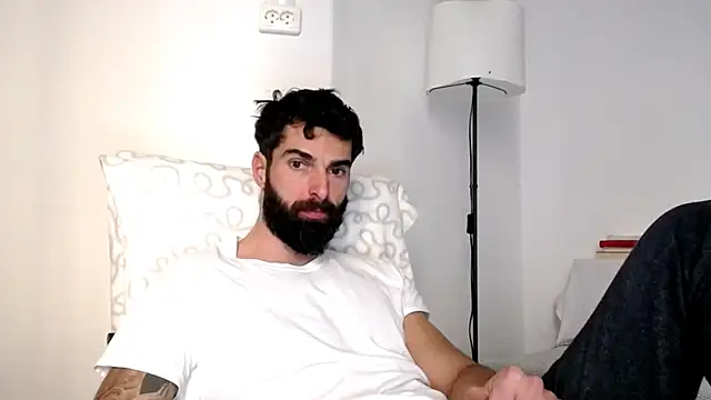 Verycutex online show from December 19, 2025, 10:06 am